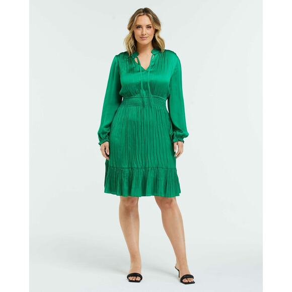 Estelle Nina Emerald Green Shirred Long Sleeve Pleated Dress 2X Event Cocktail - Picture 1 of 10